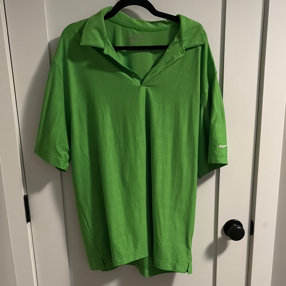 Nike Men's Vibrant Green Polo golf Shirt